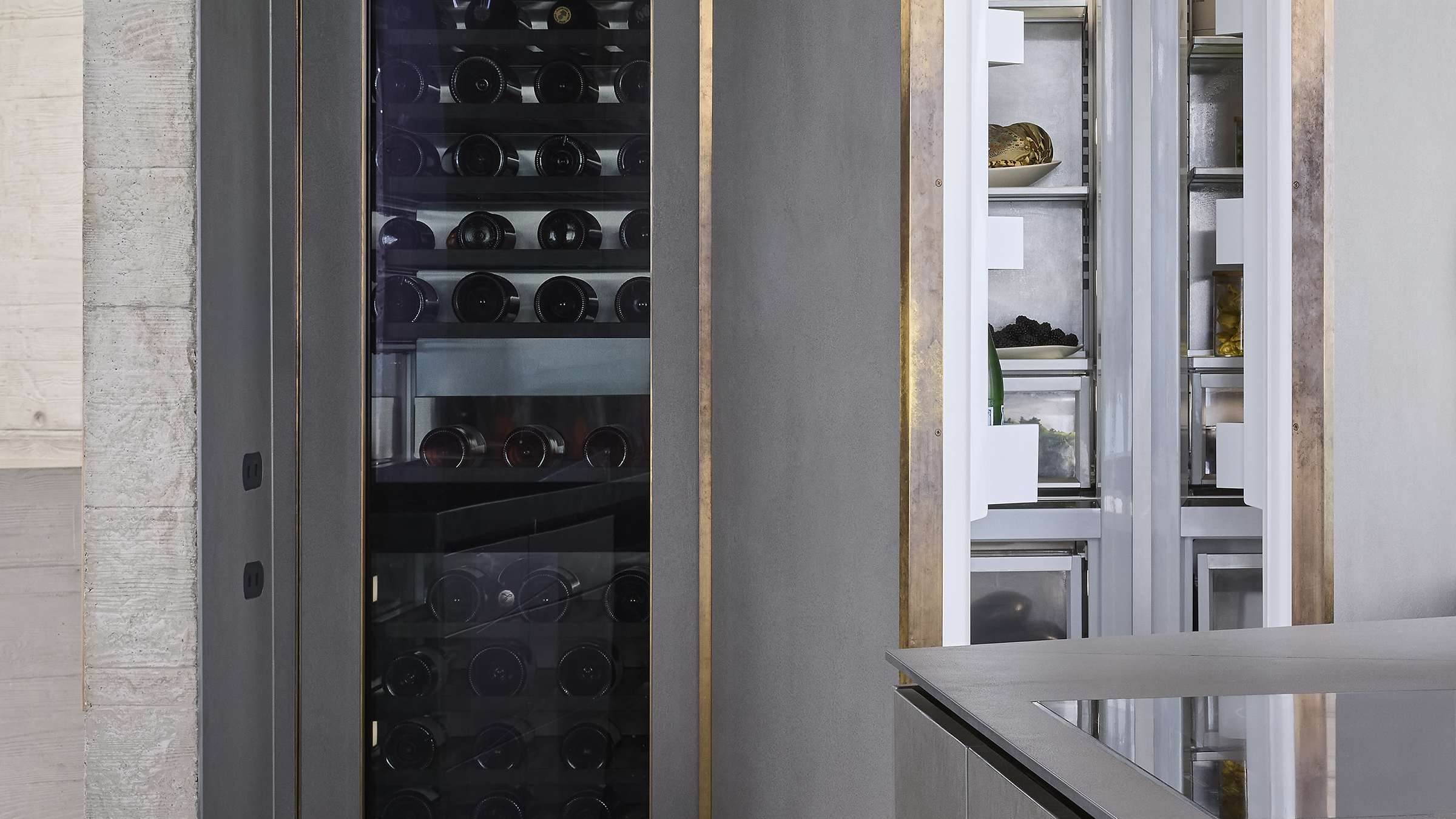 Integrated Wine and Refrigerator